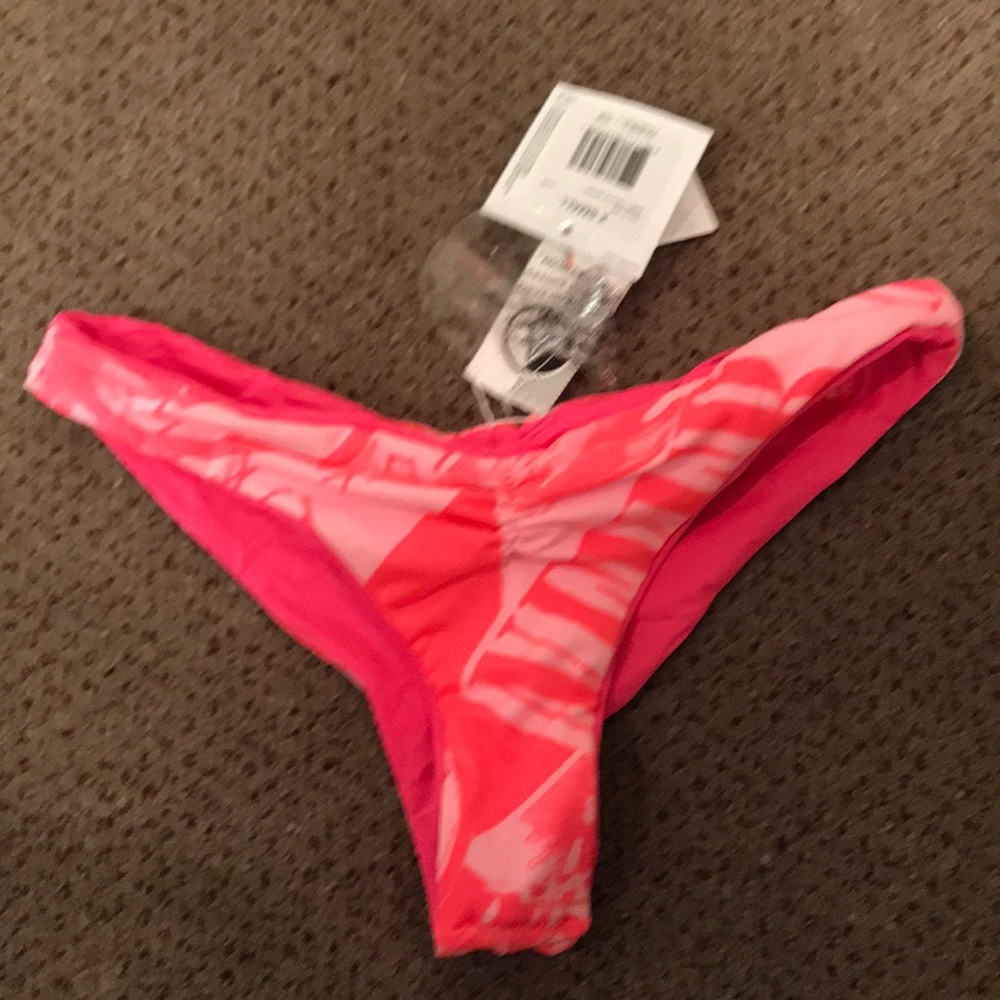 NWT Volcom bikini bottoms reversible Sz XS